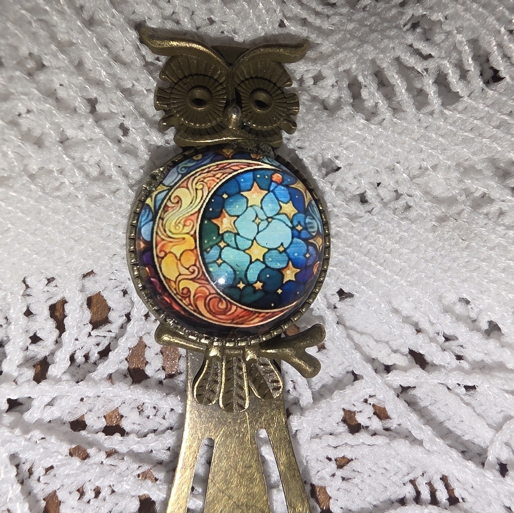 Bookmark Style Hair Accessory Clip / Barrette With Owl & Sky Glass Cabochon